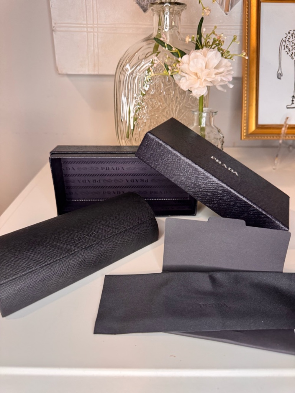 PRADA Luxury Eyeglasses Case Set –Original Box, Case & Cleaning Cloth  Authentic - Picture 4 of 7